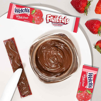 Welch's Absolute Fruitfuls Strawberry Strips – Desk Drawer Snack for Focused Workdays, Quick Sugar Boost Without the Crash