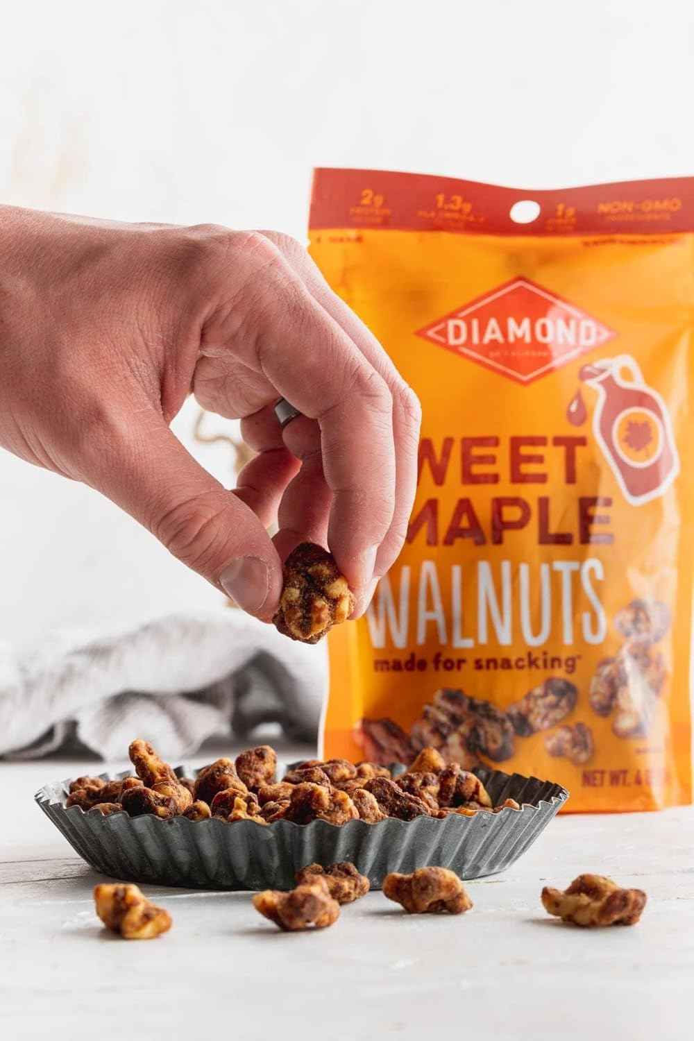 Diamond of California Sweet Maple Walnuts 4 oz – Portable Maple Walnut Snack for Road Trips and Picnics