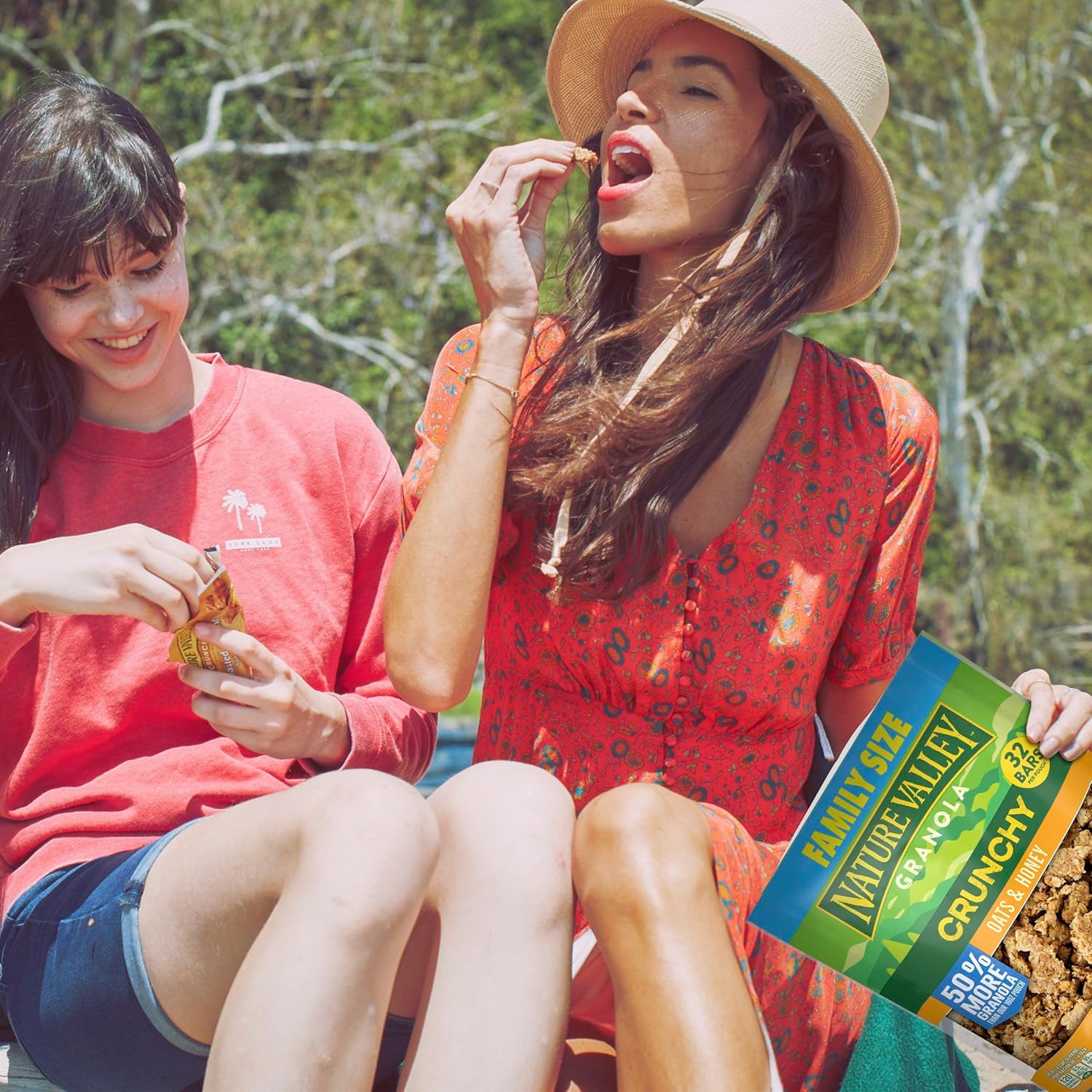 Nature Valley Crunchy Granola, Oats and Honey – Family-Size Snack for Kids Lunch Boxes, 24 oz Resealable Pouch
