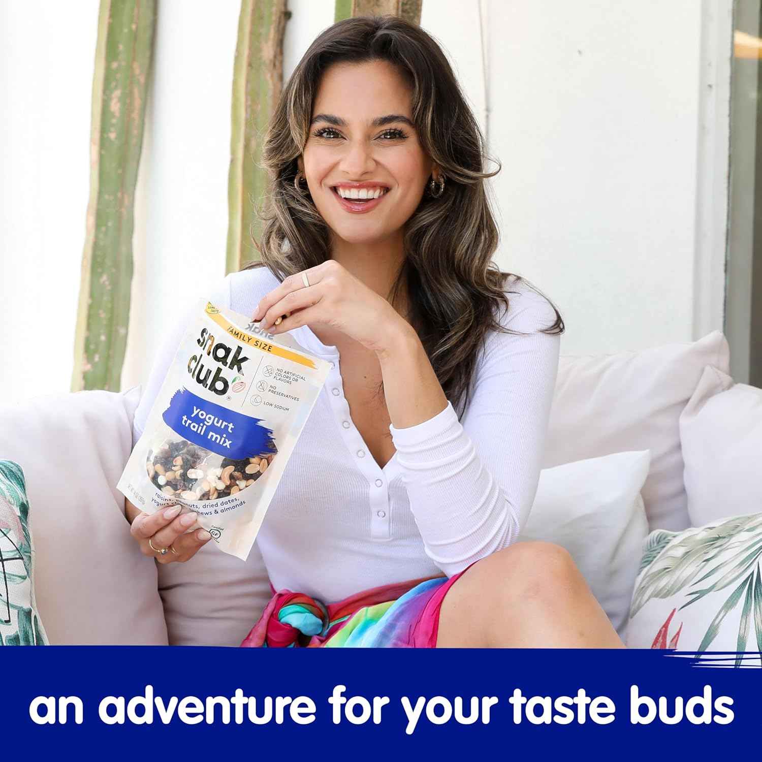 Snak Club Yogurt Trail Mix – Mindful Snacking Pantry Staple with No Artificial Colors, 3g Protein per Serving, 14 oz