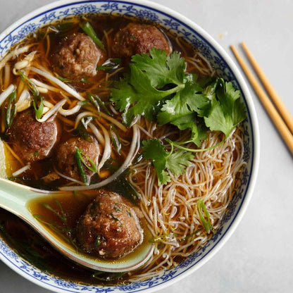 Simply Asia Vietnamese Inspired Pho Beef Broth – Gluten-Free Wellness Pantry Staple, Clean-Label Soup Base for Mindful Eating