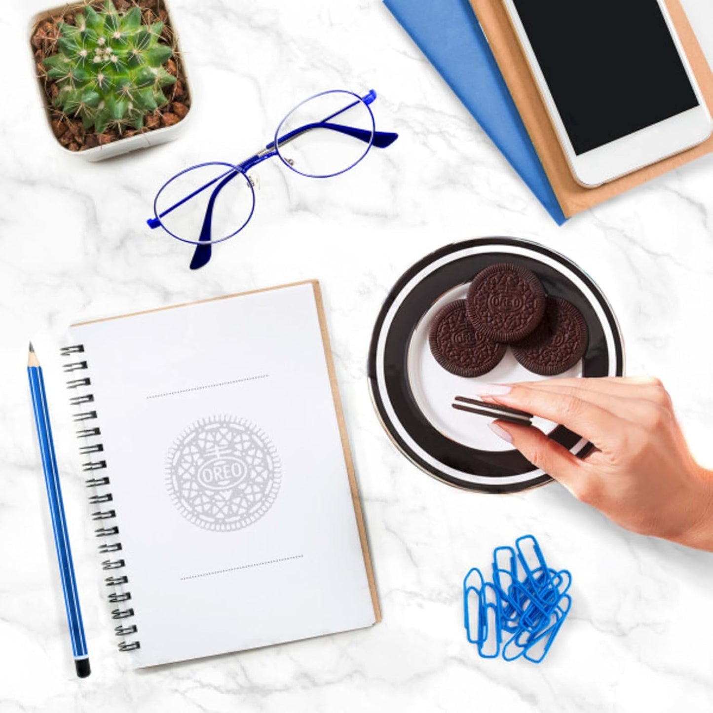 OREO Thins Chocolate Sandwich Cookies – Lunchbox Snack for Kids' Lunches and After-School Treats