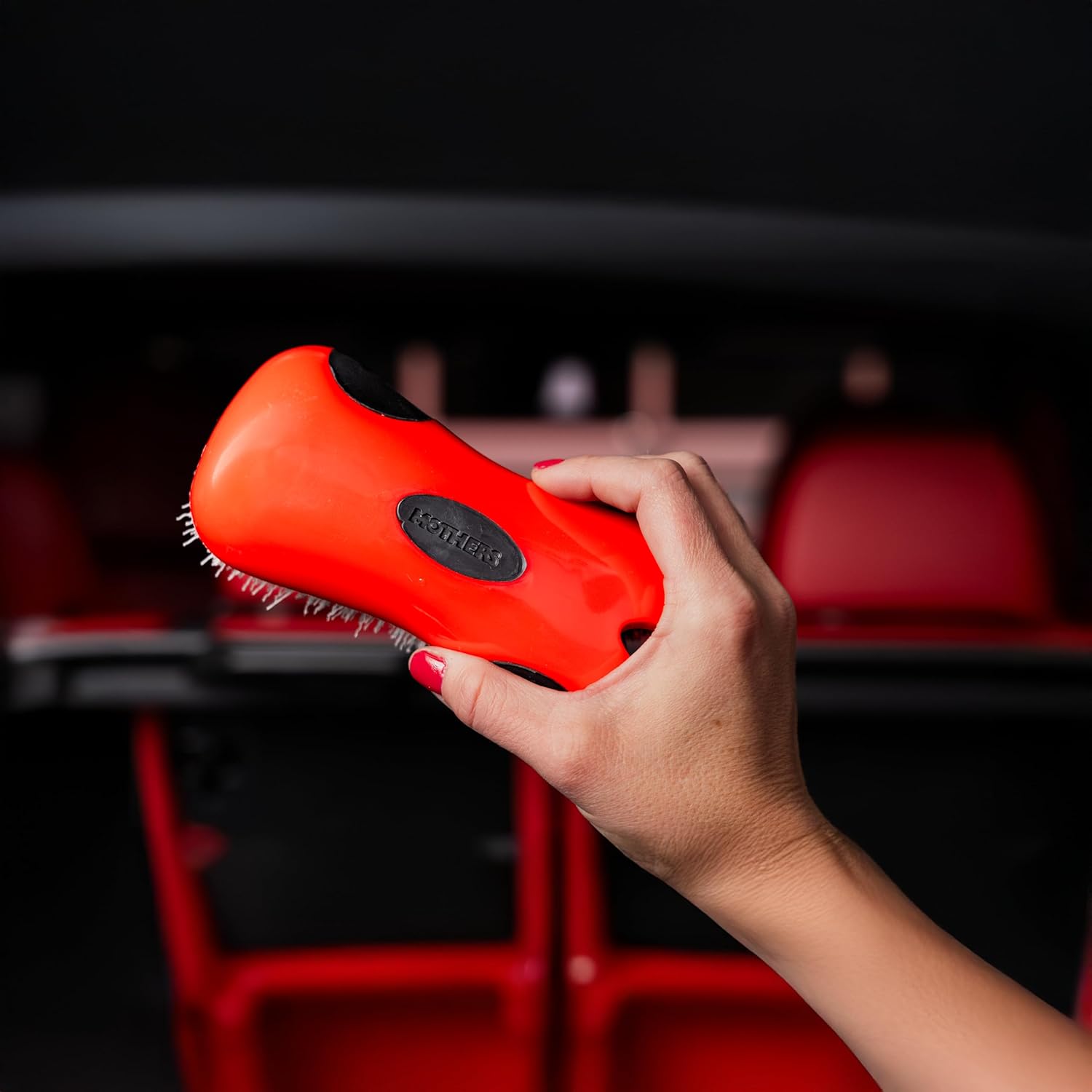 protective rubber bumpers to prevent surface scuffing during use