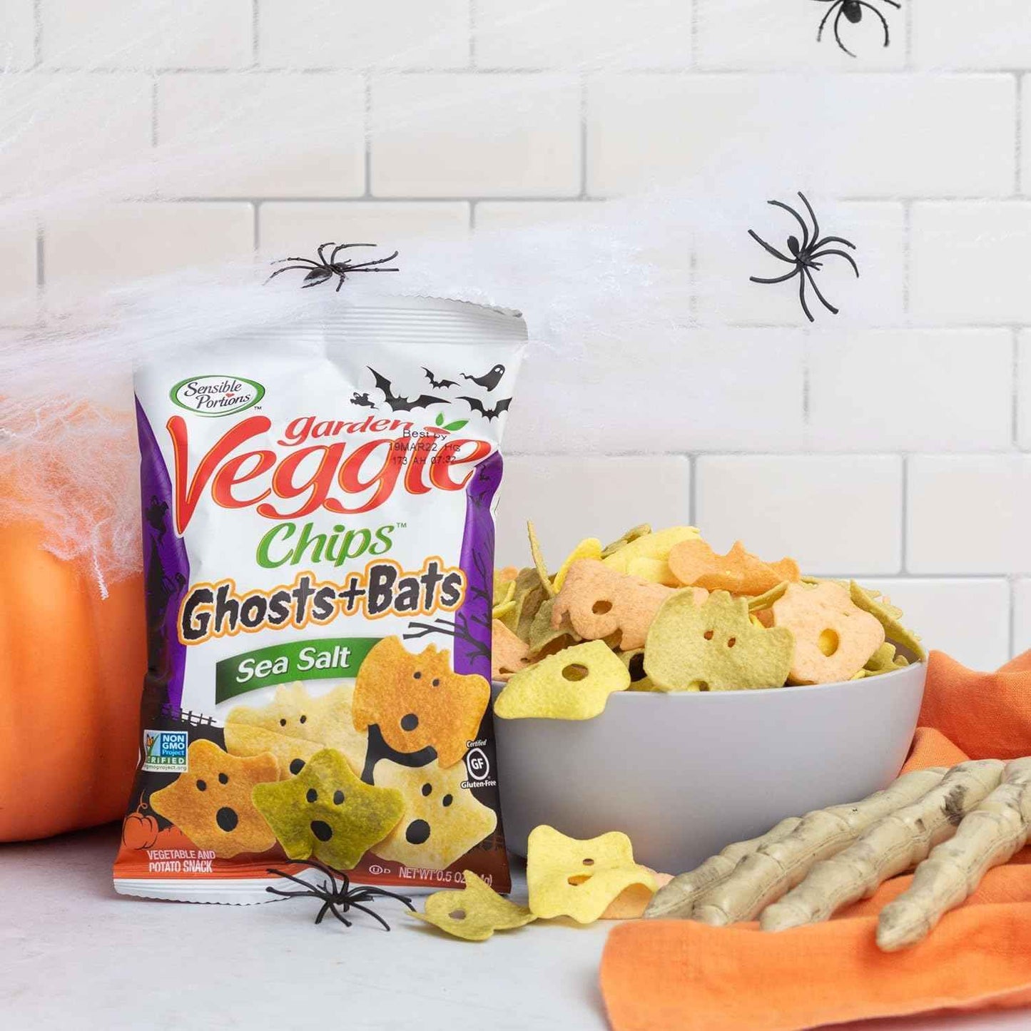 Sensible Portions Garden Veggie Ghosts & Bats Sea Salt Chips 0.5 oz Bag, 12 ct – Halloween Care Package Gift for Families with Kids