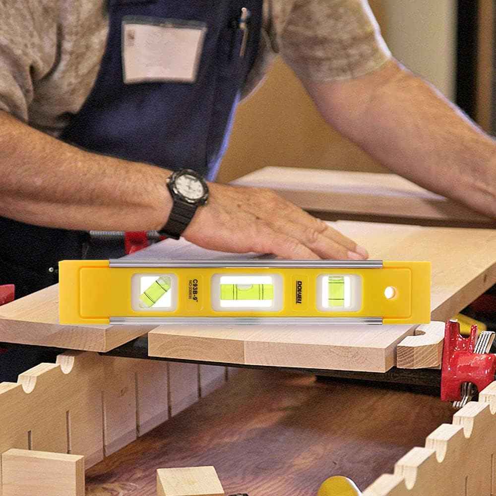 DOWELL Pocket Box Level Magnetic – Straight Lines for Gallery Walls, Hallways, and Bedside Art