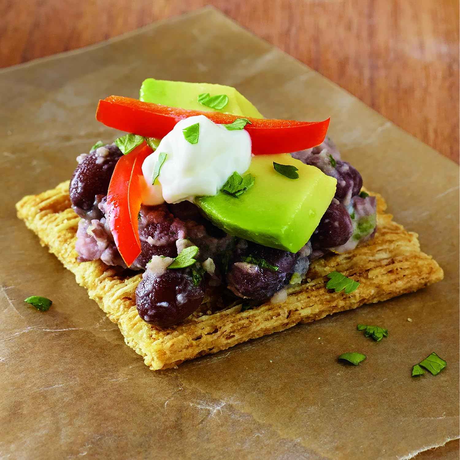 Triscuit Hint of Sea Salt Whole Grain Crackers – Portable Whole Wheat Cracker for Picnic and Patio Spreads