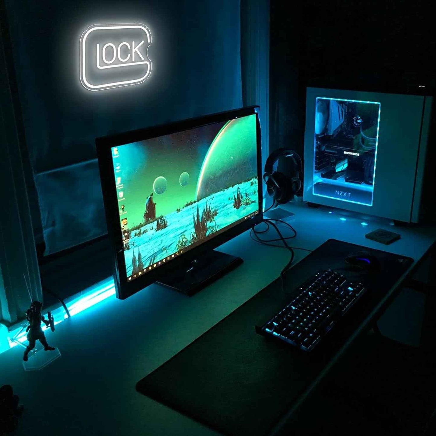 LUMIORA Lock Neon Sign – Unique Birthday Gift for Gamers, Dimmable LED Wall Light for Man Cave Setup